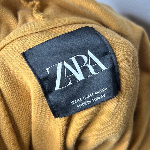 Zara Gold Cropped Adjustable Sides
Hoodie - Picture 5 of 5